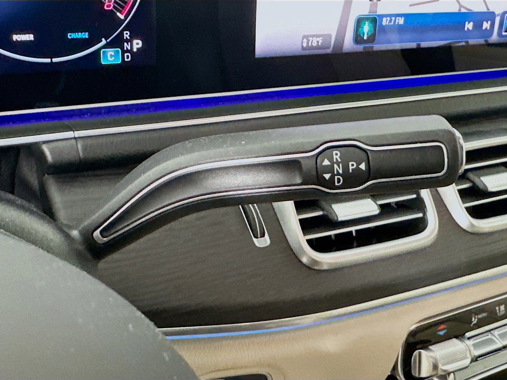 Certified 2025 Mercedes-Benz GLS 450 4MATIC image 21