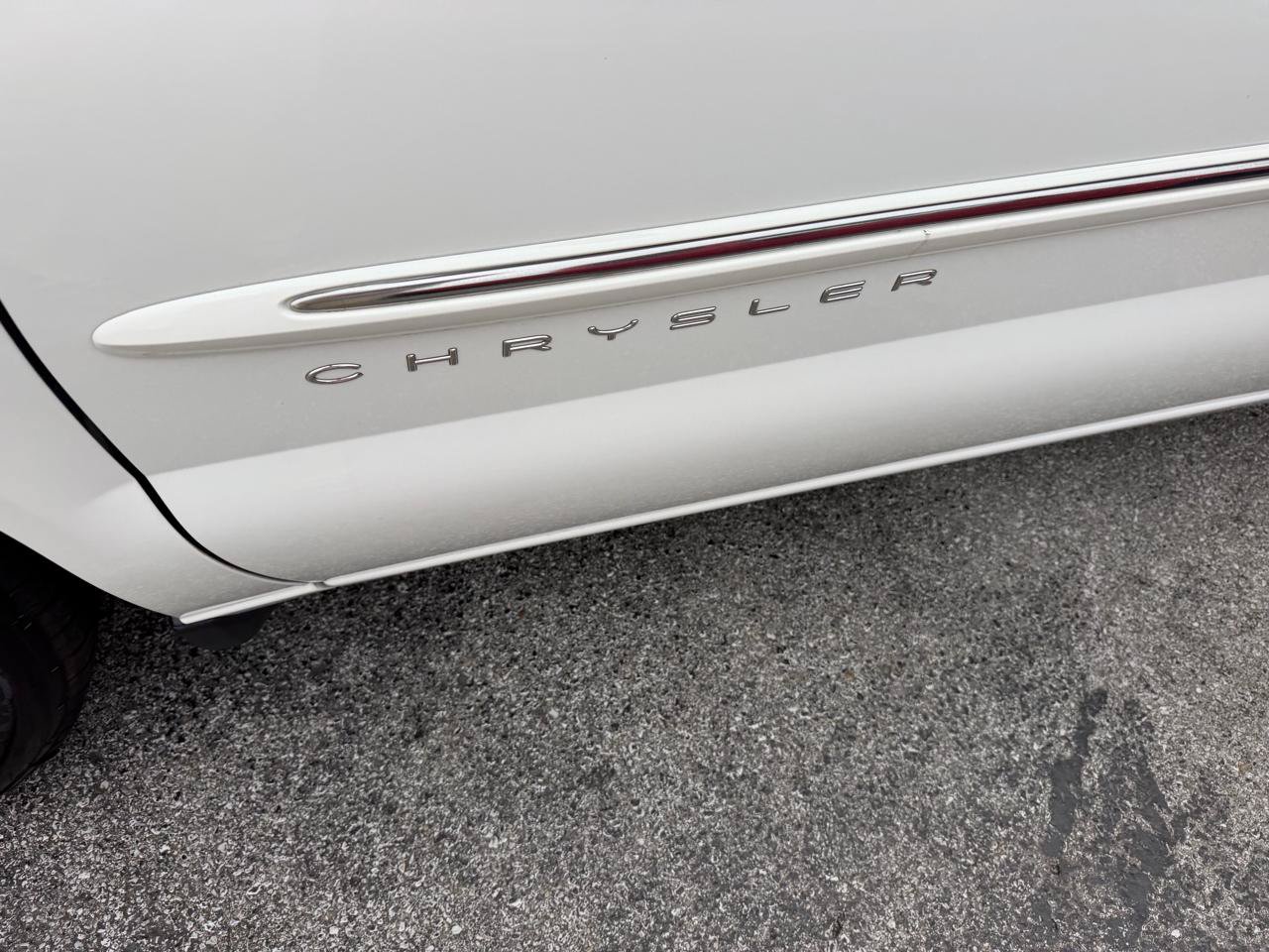 Used 2001 Chrysler Sebring LXi FWD image 5