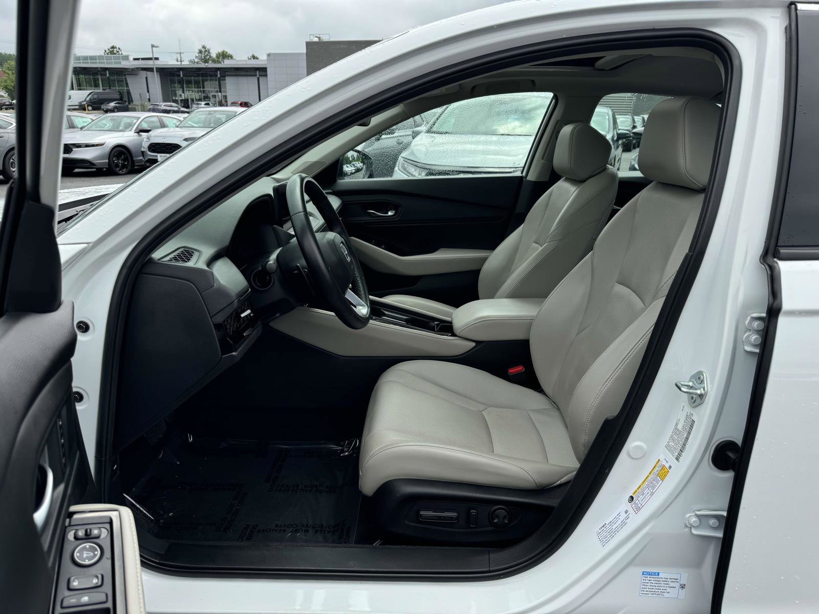 Certified 2023 Honda Accord Touring image 17