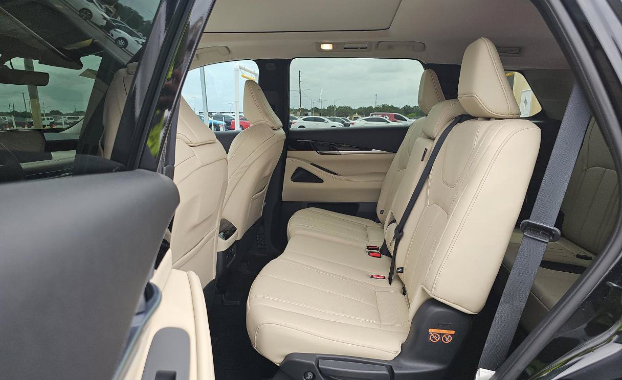 Certified 2023 INFINITI QX60 Pure FWD image 13