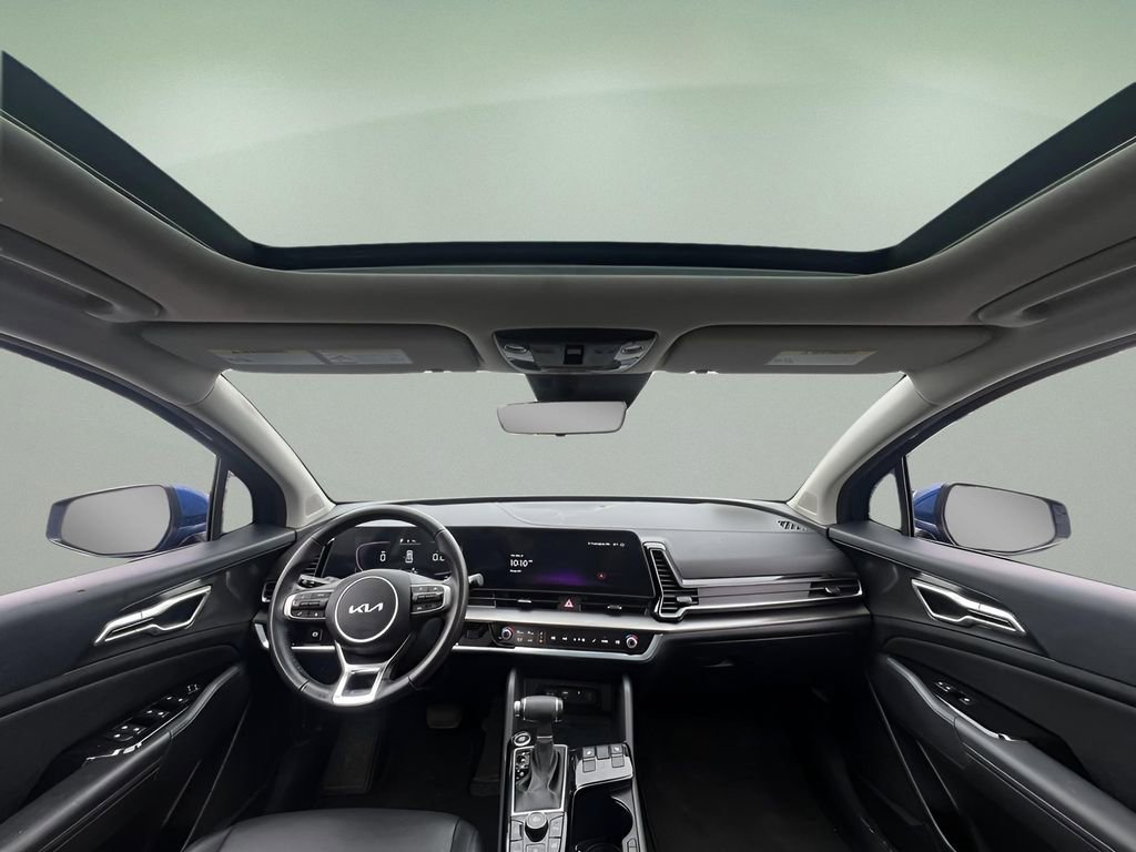 Used 2025 Kia Sportage EX w/ Premium Package image 19