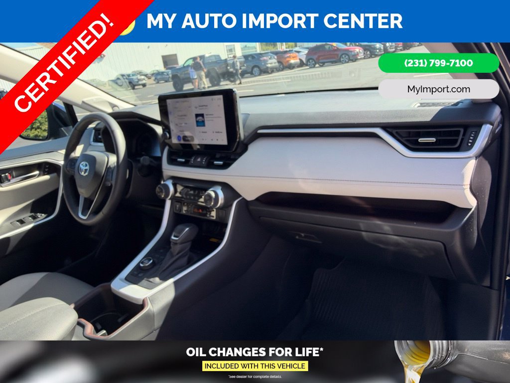 Certified 2025 Toyota RAV4 Limited w/ Advanced Technology Package AWD/4WD image 31