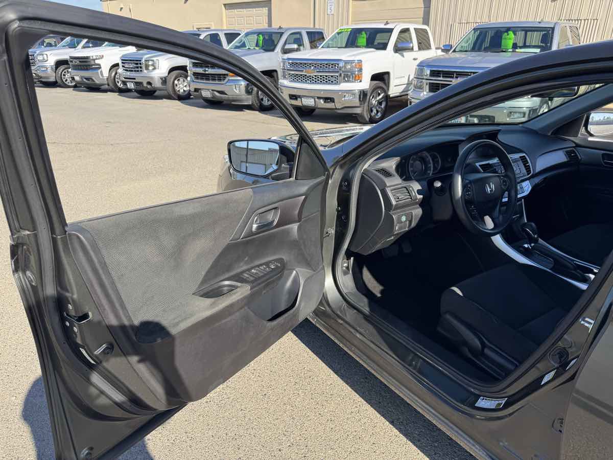 Used 2013 Honda Accord LX image 20