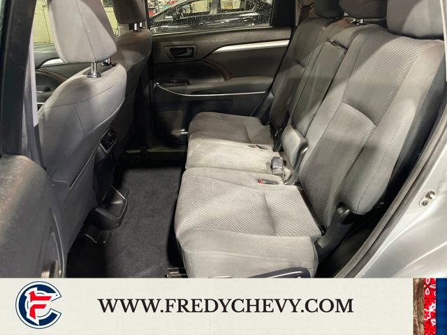 Used 2017 Toyota Highlander LE image 22