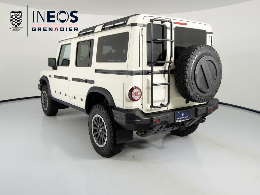 Used 2025 INEOS Grenadier Fieldmaster Edition AWD/4WD image 9
