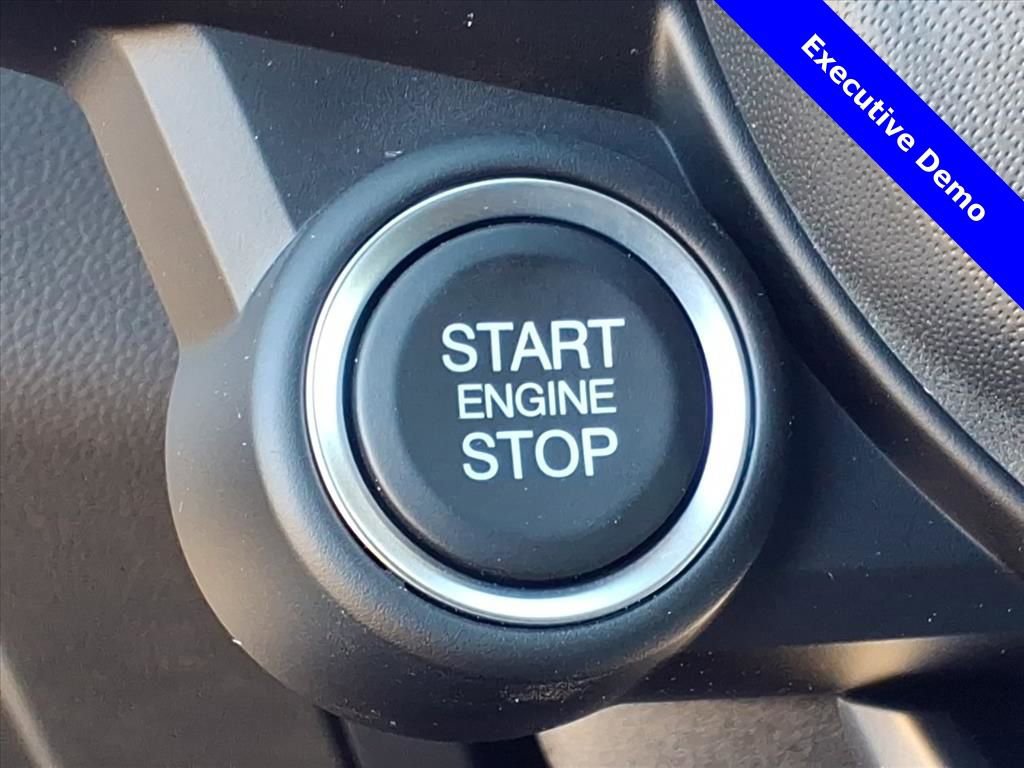 New 2025 Alfa Romeo Giulia w/ Driving Assist Package RWD image 20