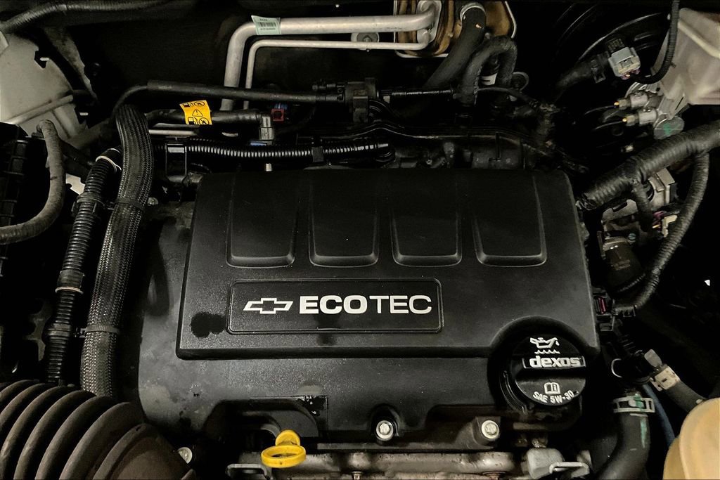 Used 2015 Chevrolet Trax LT w/ LT Sun and Sound Package image 29