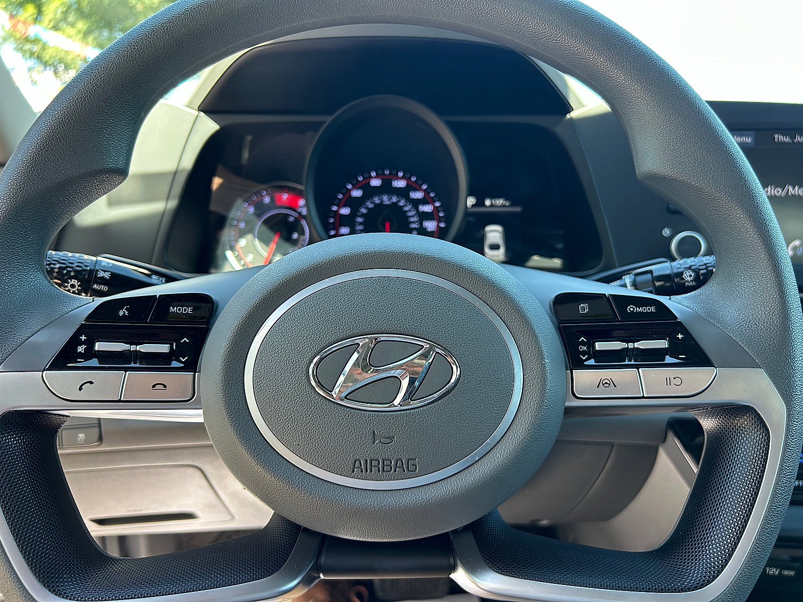 Used 2021 Hyundai Elantra SEL FWD image 13