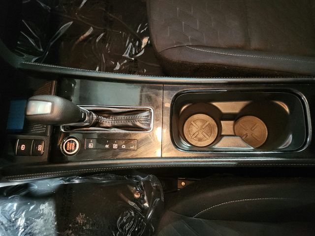 Used 2024 Nissan Kicks SV FWD image 14