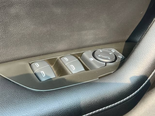 Used 2023 Chevrolet Blazer LT AWD/4WD image 15