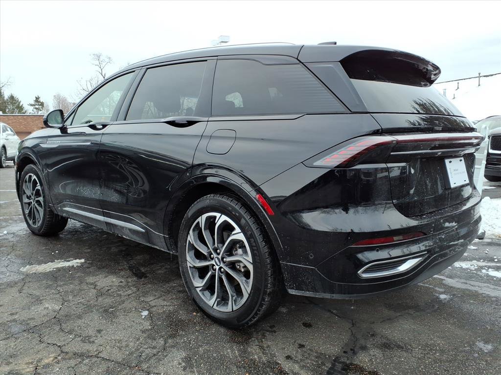 Certified 2024 Lincoln Nautilus Reserve w/ Equipment Group 202A image 5