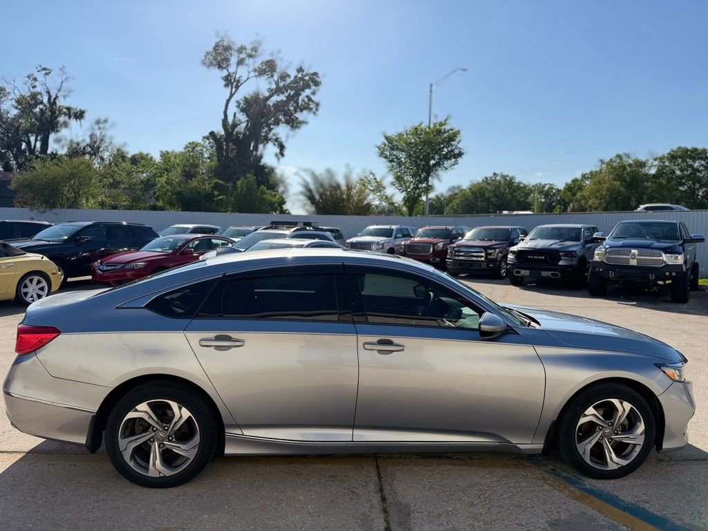 Used 2018 Honda Accord EX image 6