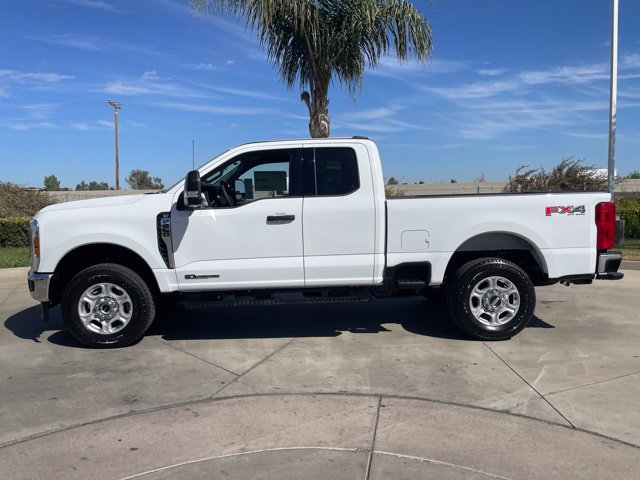 New 2026 Ford F250 XLT w/ FX4 Off-Road Package AWD/4WD image 2