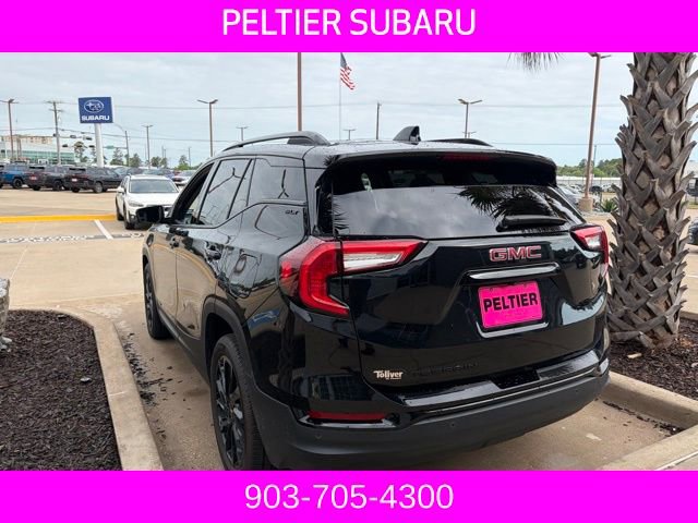 Used 2024 GMC Terrain SLT w/ Infotainment Package II image 15
