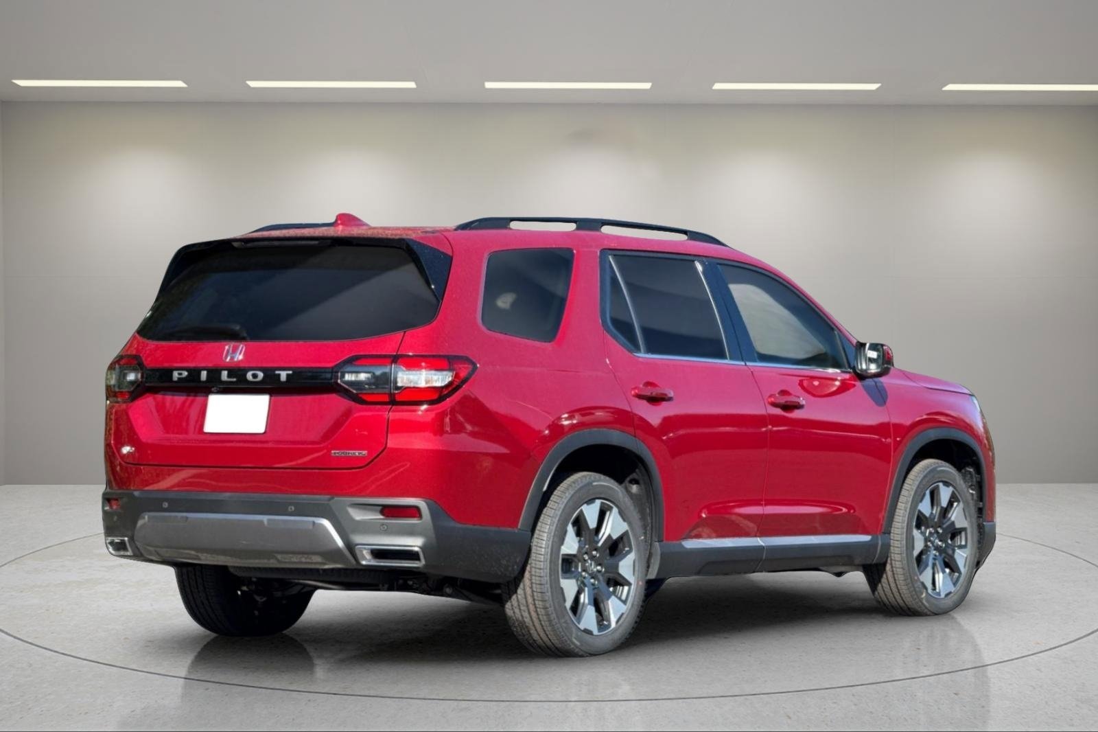 New 2026 Honda Pilot Touring image 3