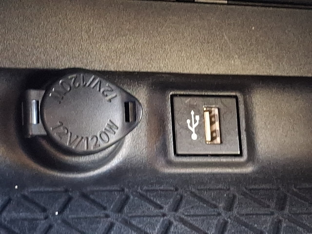 Used 2024 Toyota RAV4 LE FWD image 22