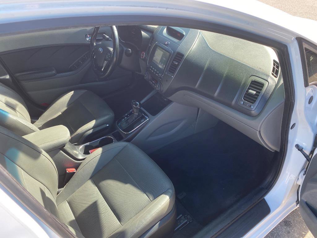 Used 2017 Kia Forte EX w/ EX Premium Plus Package FWD image 22
