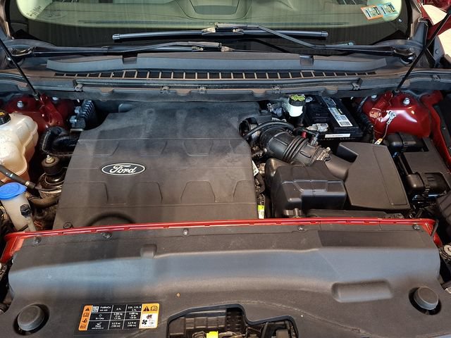 Used 2016 Ford Edge Titanium w/ Canadian Touring Package FWD image 28