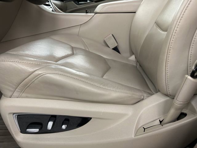 Used 2020 Cadillac Escalade Premium Luxury image 7