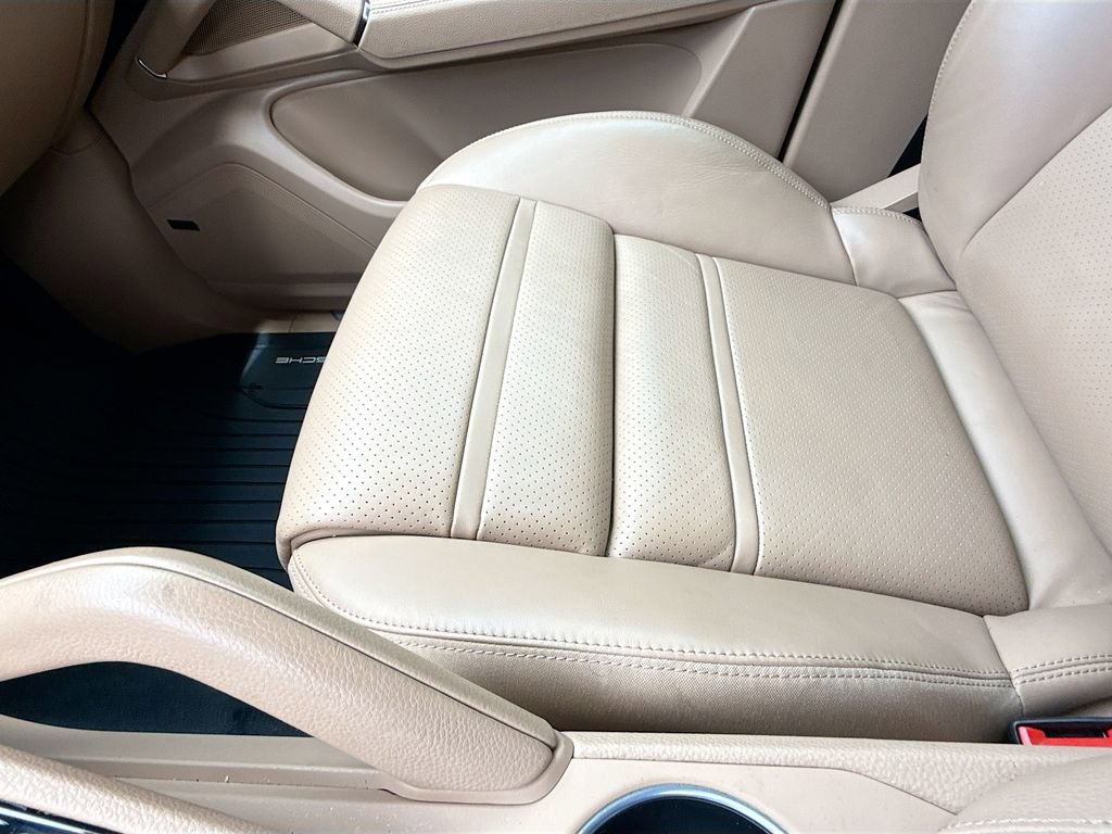 Used 2021 Porsche Cayenne S AWD/4WD image 18