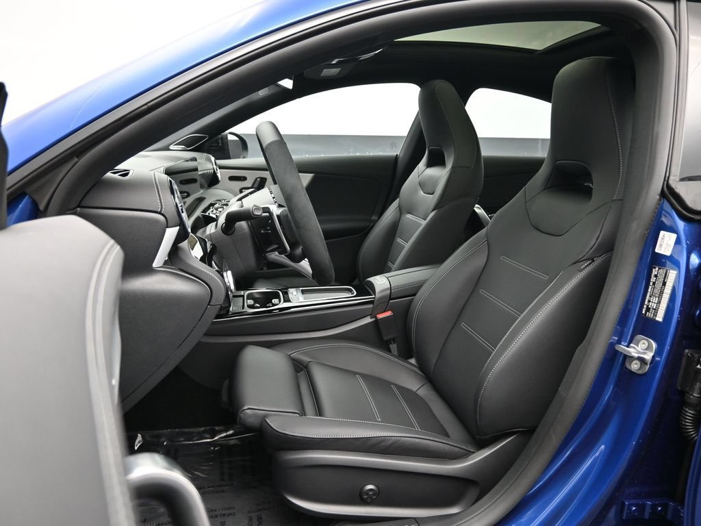 Used 2025 Mercedes-Benz CLA 35 AMG 4MATIC image 26
