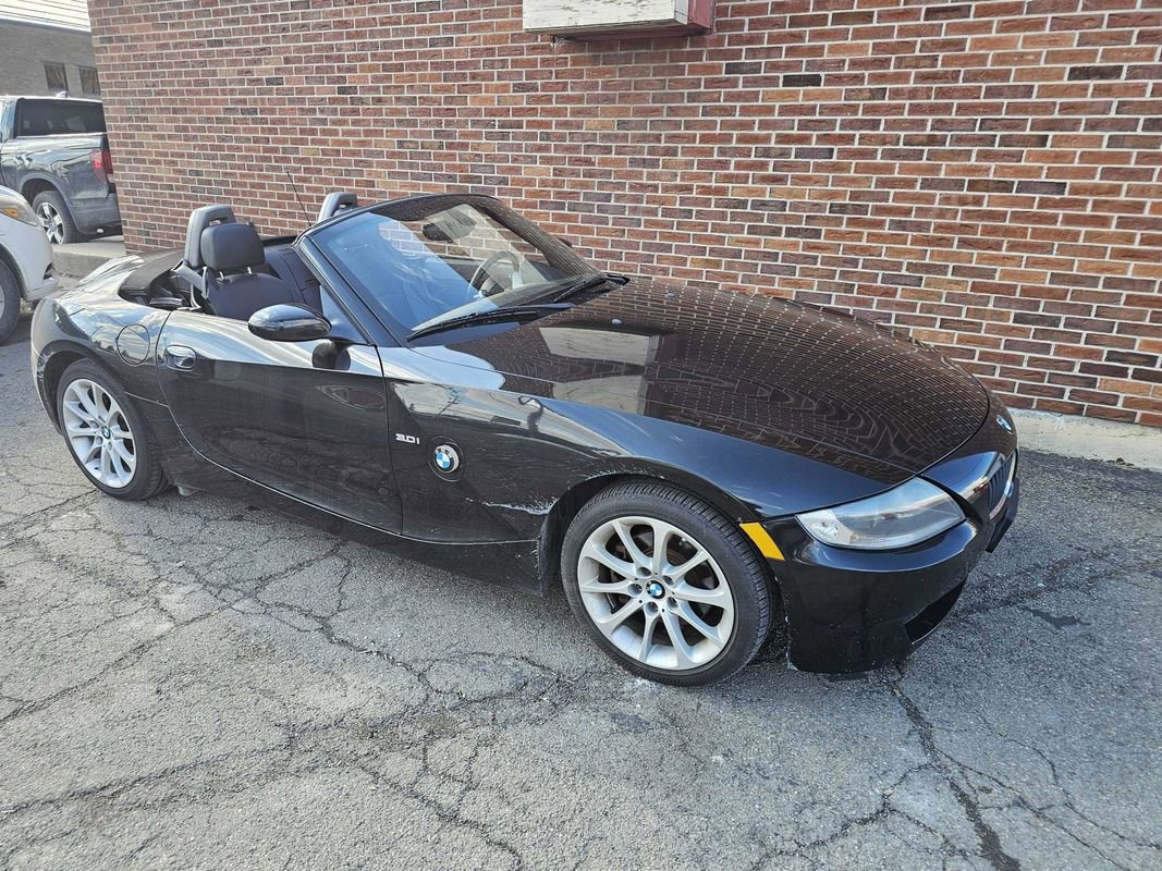Used 2007 BMW Z4 3.0i image 29