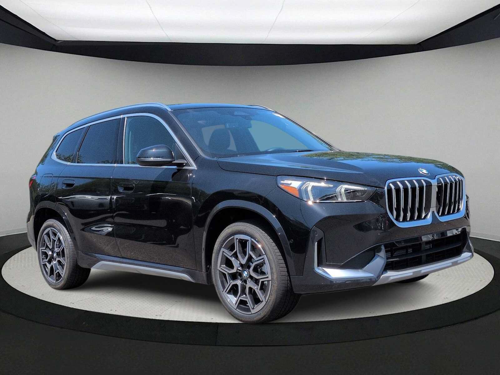 New 2026 BMW X1 xDrive28i w/ Convenience Package AWD/4WD image 2