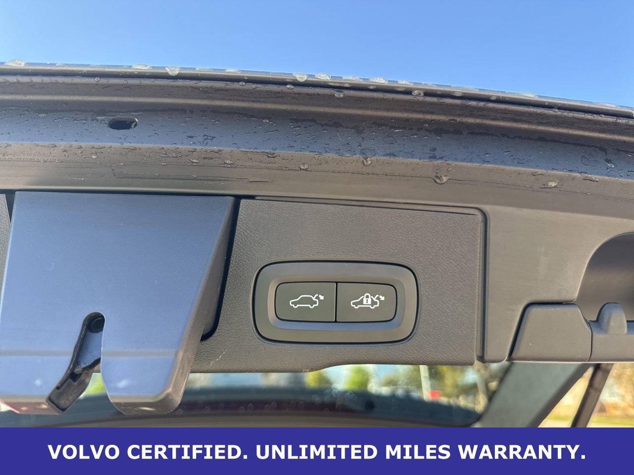Certified 2024 Volvo XC60 B5 Core image 8