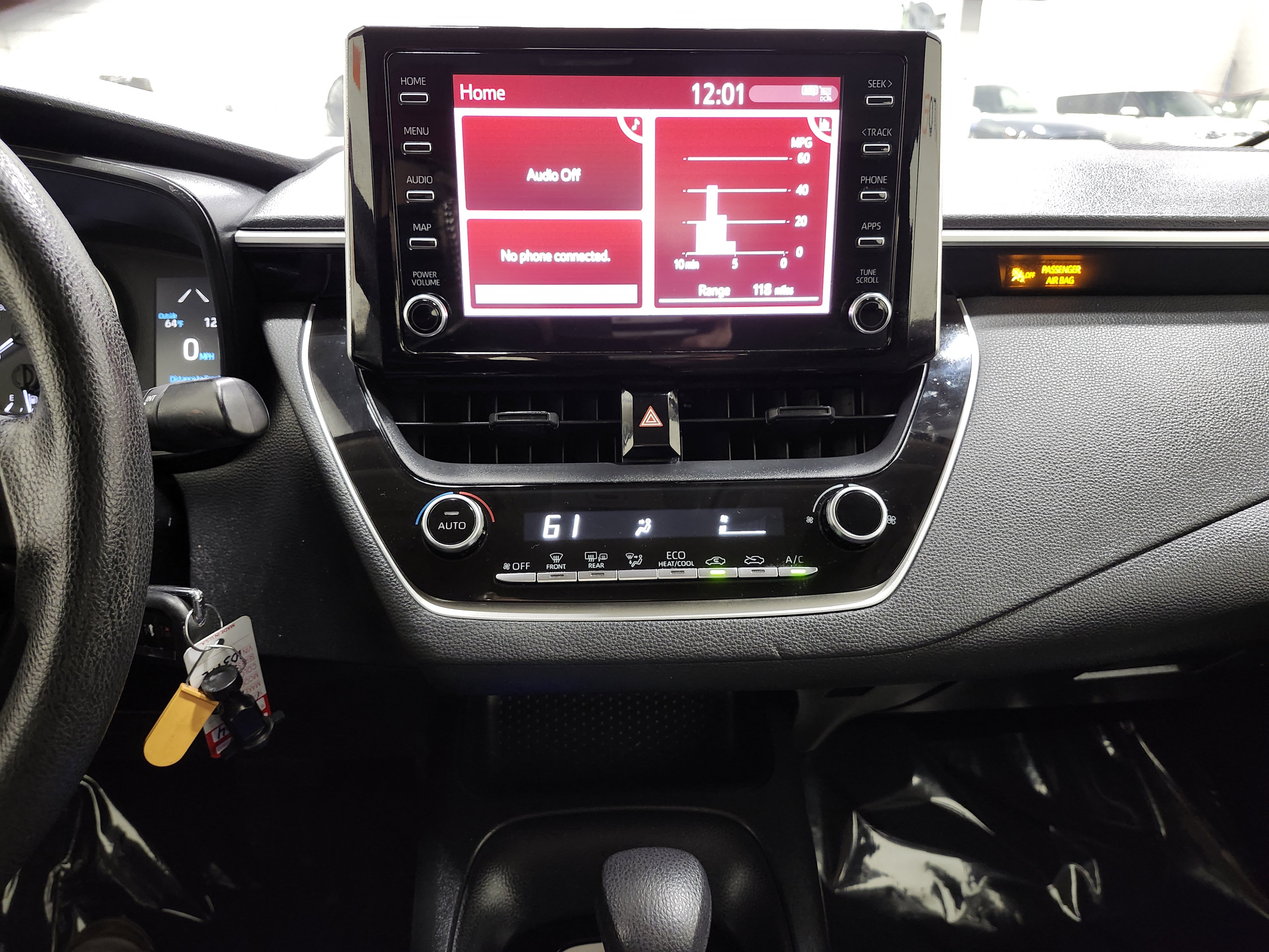 Used 2020 Toyota Corolla LE image 28