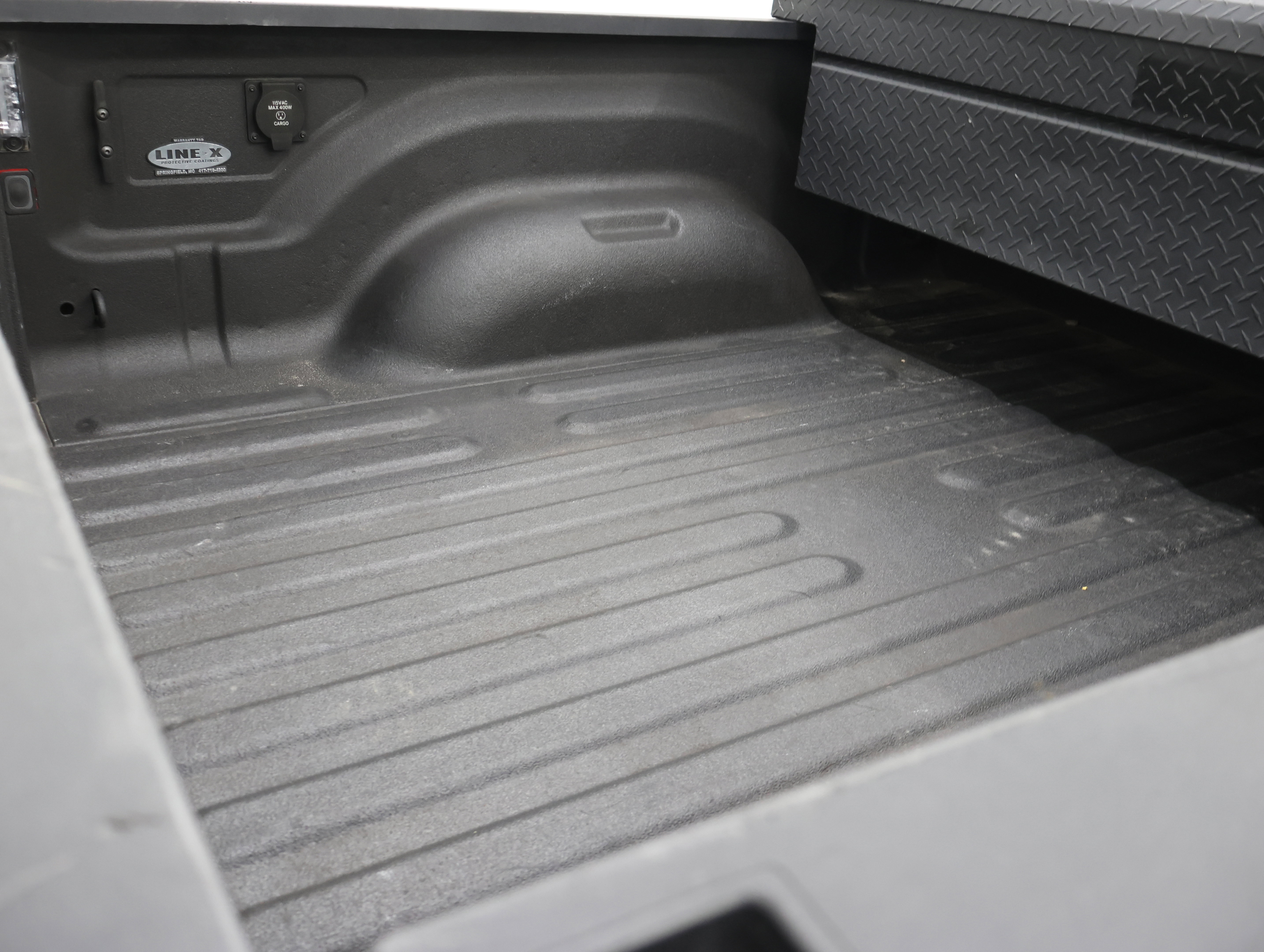 Used 2021 RAM 2500 Big Horn w/ Night Edition AWD/4WD image 5