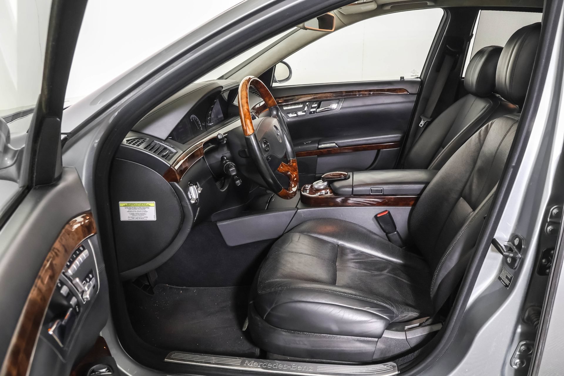 Used 2007 Mercedes-Benz S 600 image 6