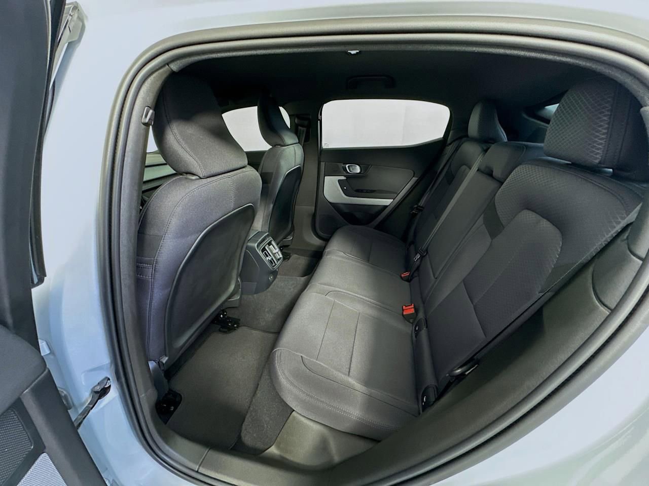 Used 2024 Polestar Polestar 2 image 40