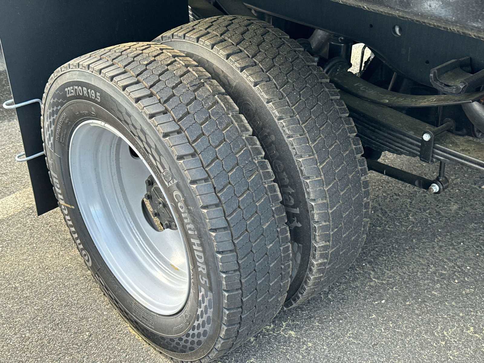 New 2026 Ford F550 4x4 Regular Cab Super Duty image 5