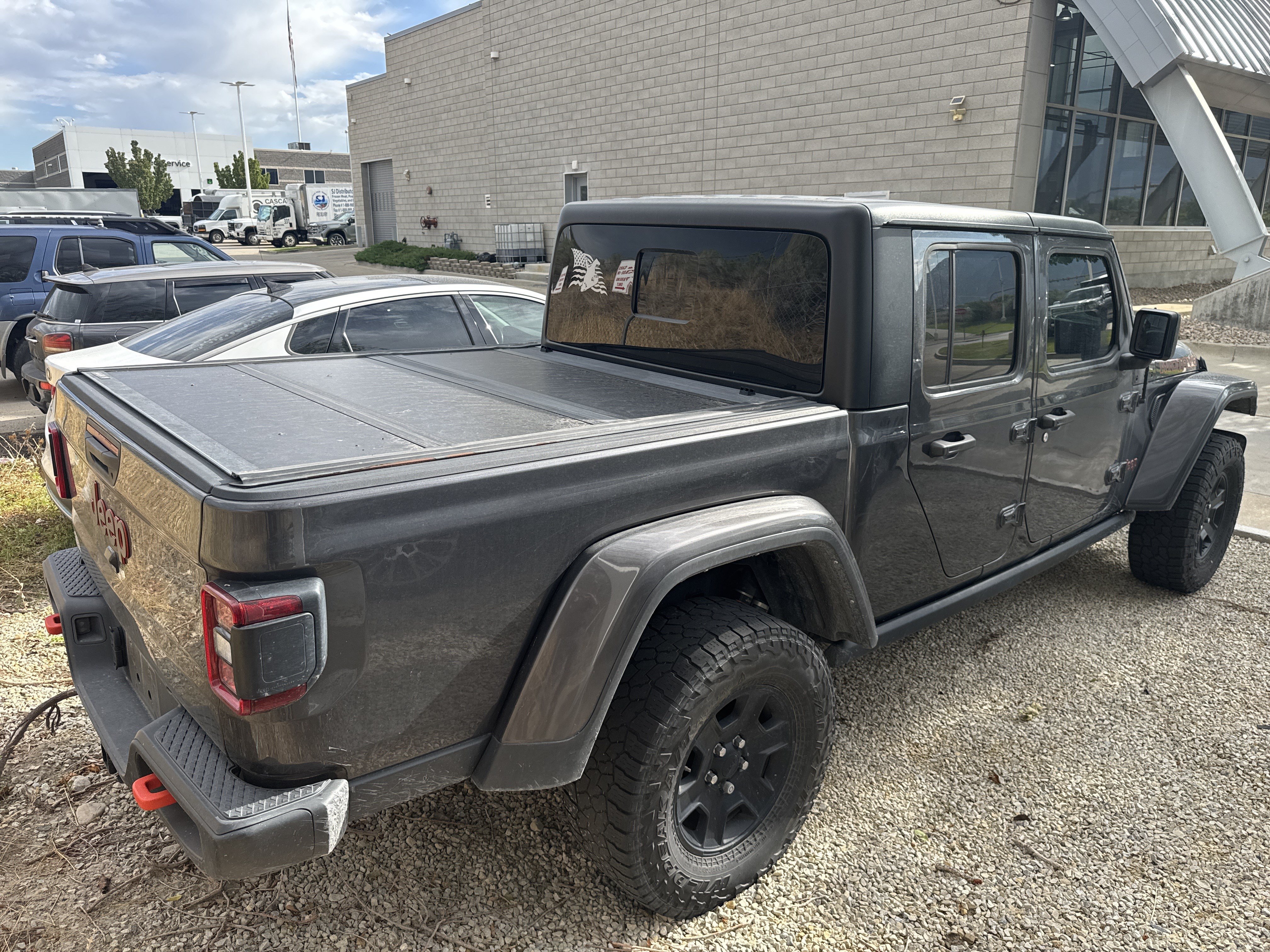 Used 2022 Jeep Gladiator Mojave w/ LED Lighting Group AWD/4WD image 3