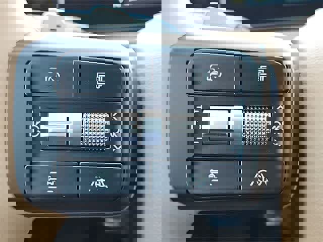 Used 2024 Hyundai Santa Fe Limited image 27