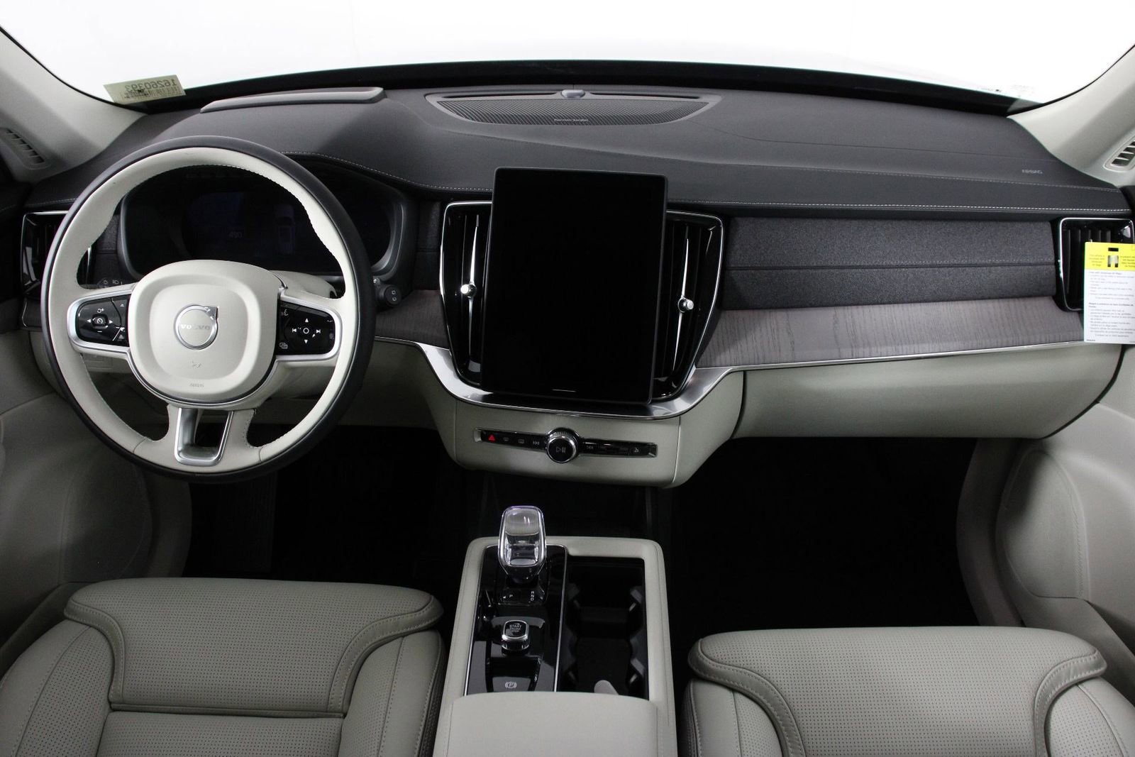 New 2026 Volvo XC90 T8 Ultra image 5