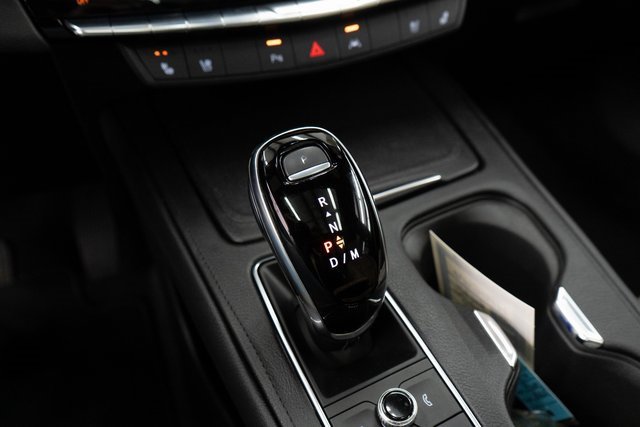 Used 2024 Cadillac XT4 Premium Luxury image 29