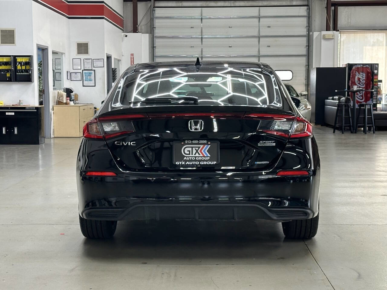 Used 2025 Honda Civic Sport Touring image 3