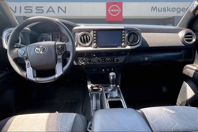 Used 2023 Toyota Tacoma TRD Off-Road AWD/4WD image 8