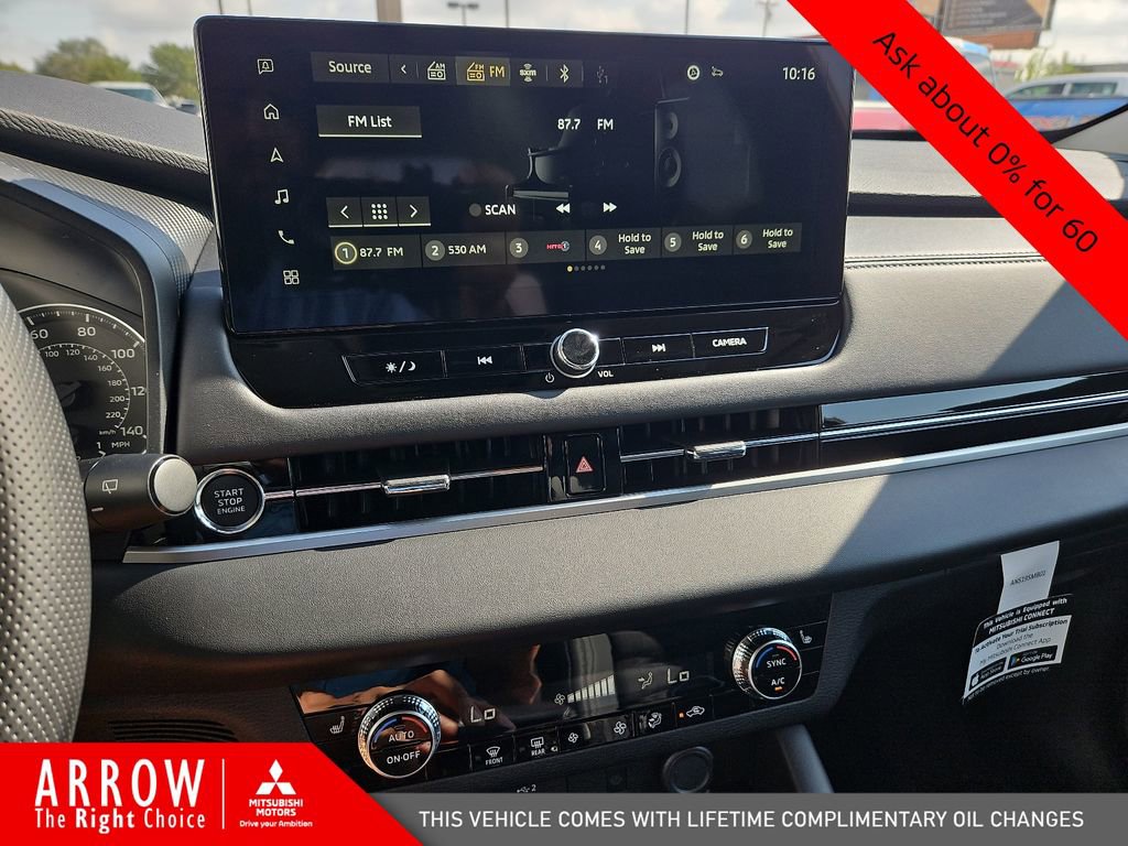 New 2025 Mitsubishi Outlander SE image 25