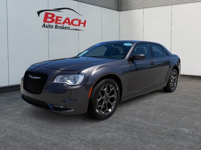 Used 2016 Chrysler 300 S