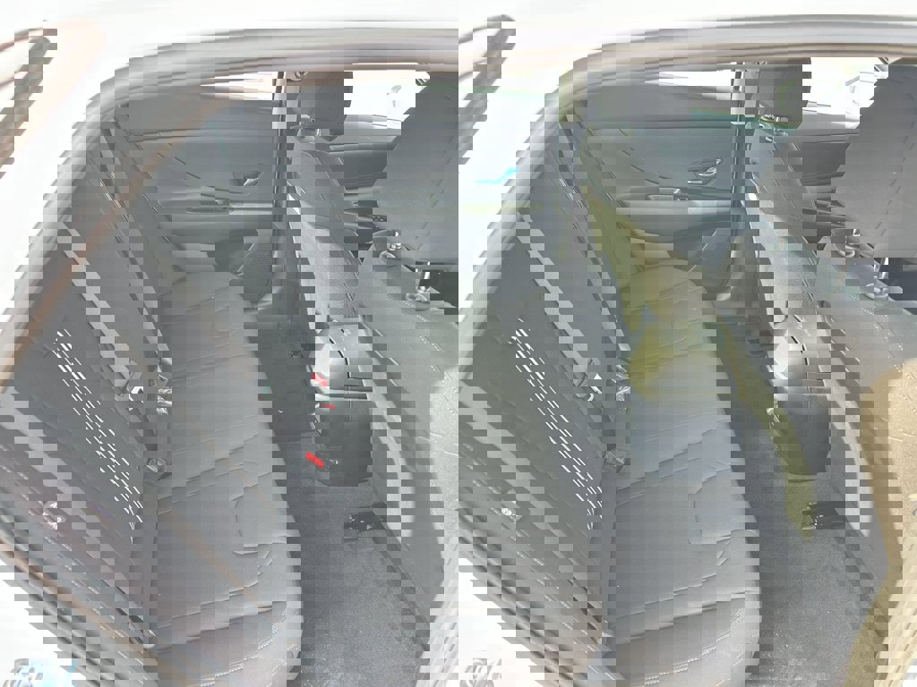 New 2025 Hyundai Elantra Blue image 28