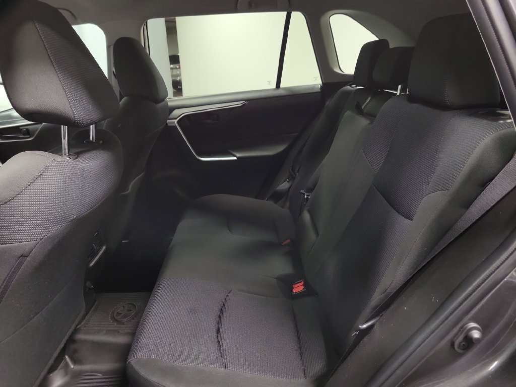 Used 2022 Toyota RAV4 LE AWD/4WD image 29