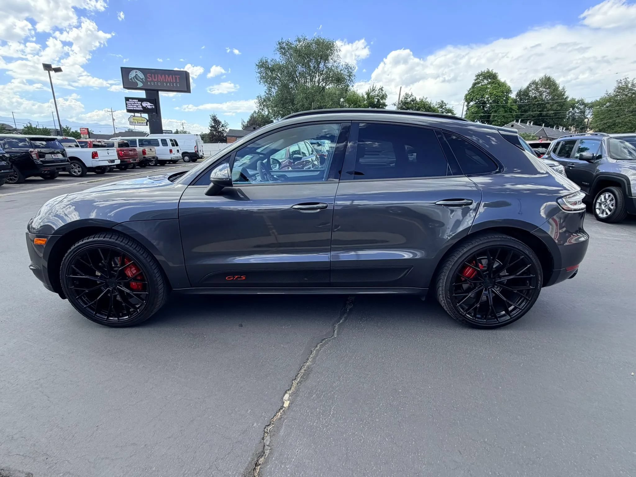 Used 2021 Porsche Macan GTS w/ Sport Chrono Package AWD/4WD image 6