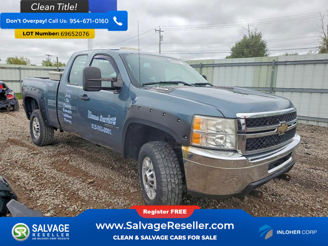 Used 2011 Chevrolet Silverado 2500 W/T w/ Snow Plow Prep Package AWD/4WD image 5