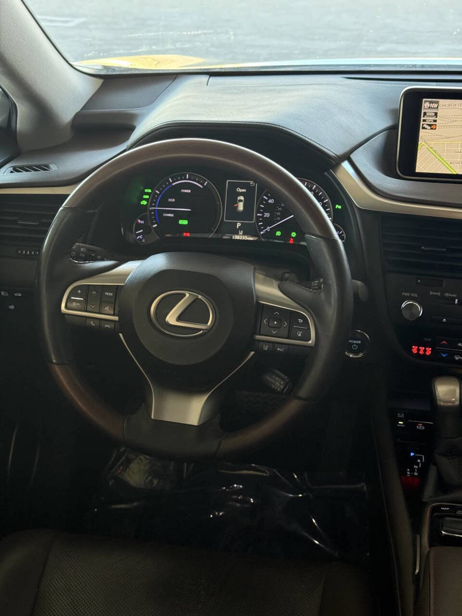 Used 2018 Lexus RX 450h AWD w/ Premium Package image 18