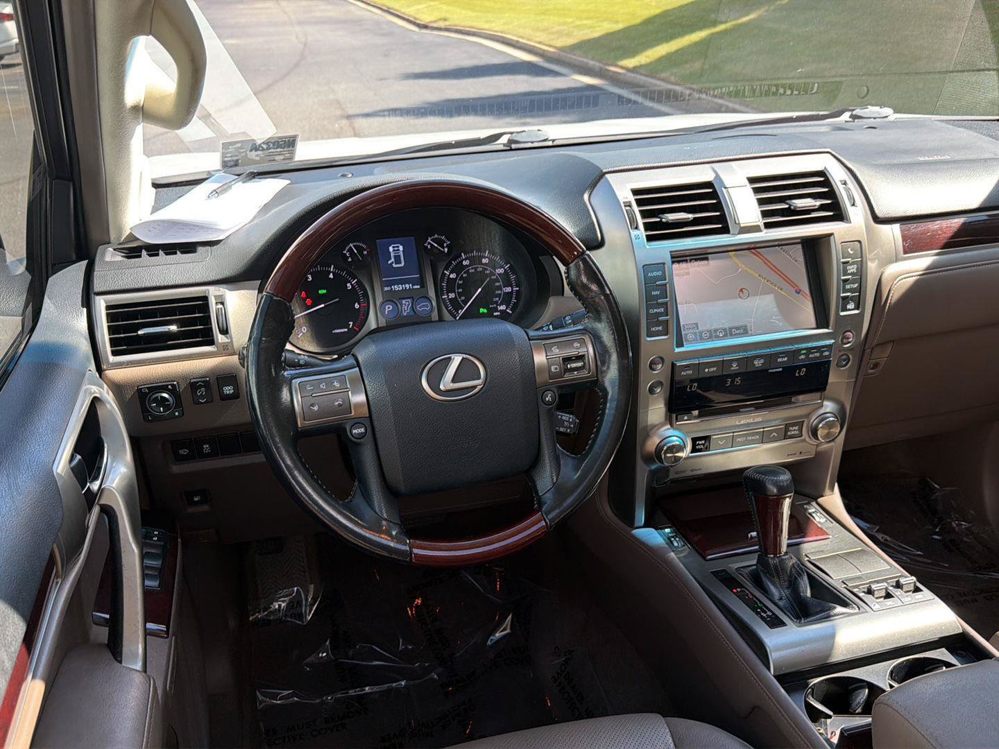 Used 2015 Lexus GX 460 w/ Premium Package AWD/4WD image 19