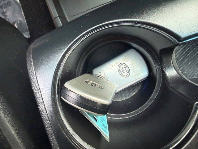 Used 2017 Toyota Sienna SE Premium FWD image 25
