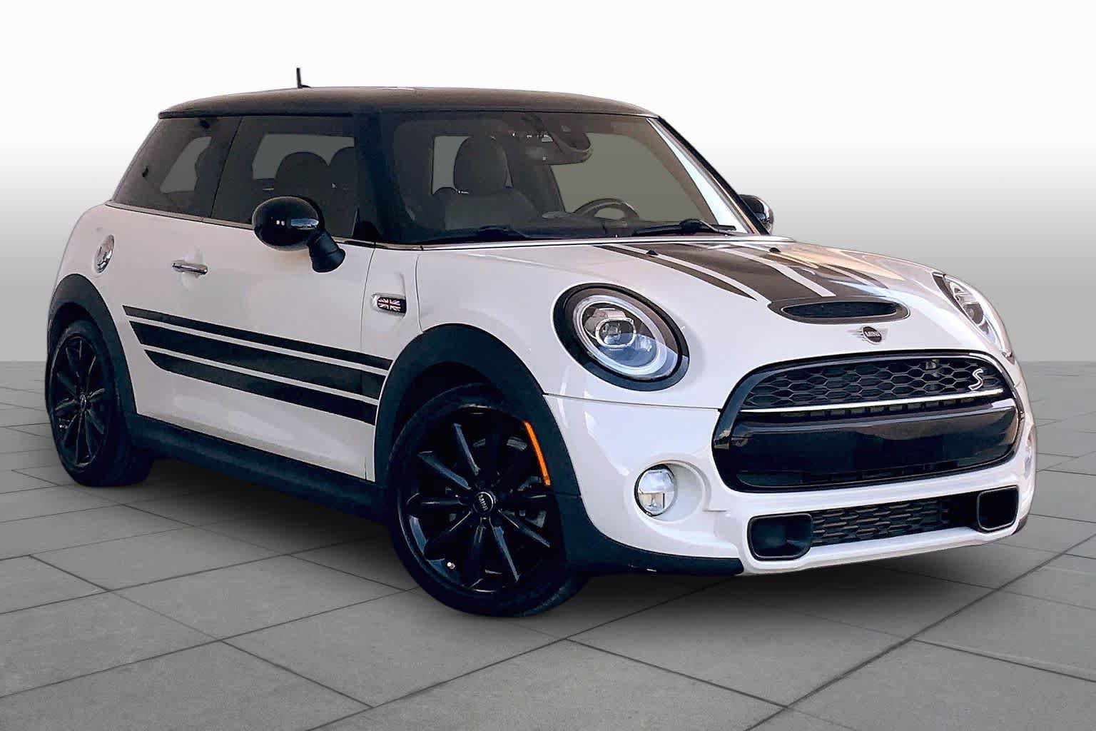 Used 2019 MINI Cooper S w/ Signature Upholstery Package FWD image 3