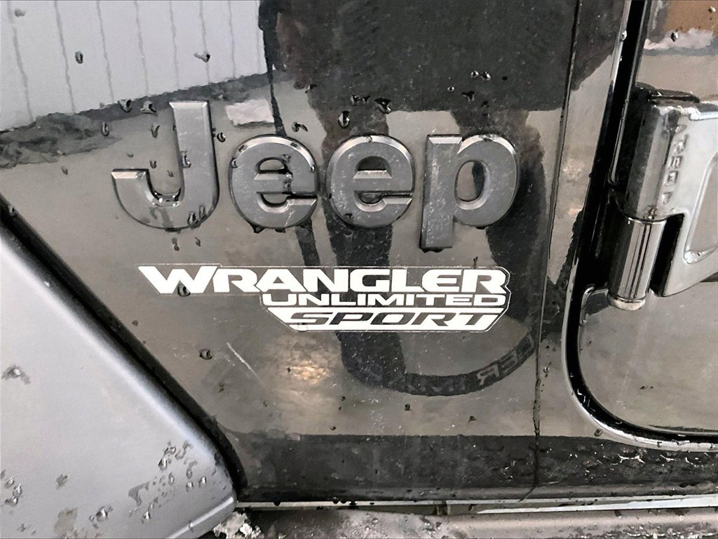 Used 2021 Jeep Wrangler Unlimited Sport image 27